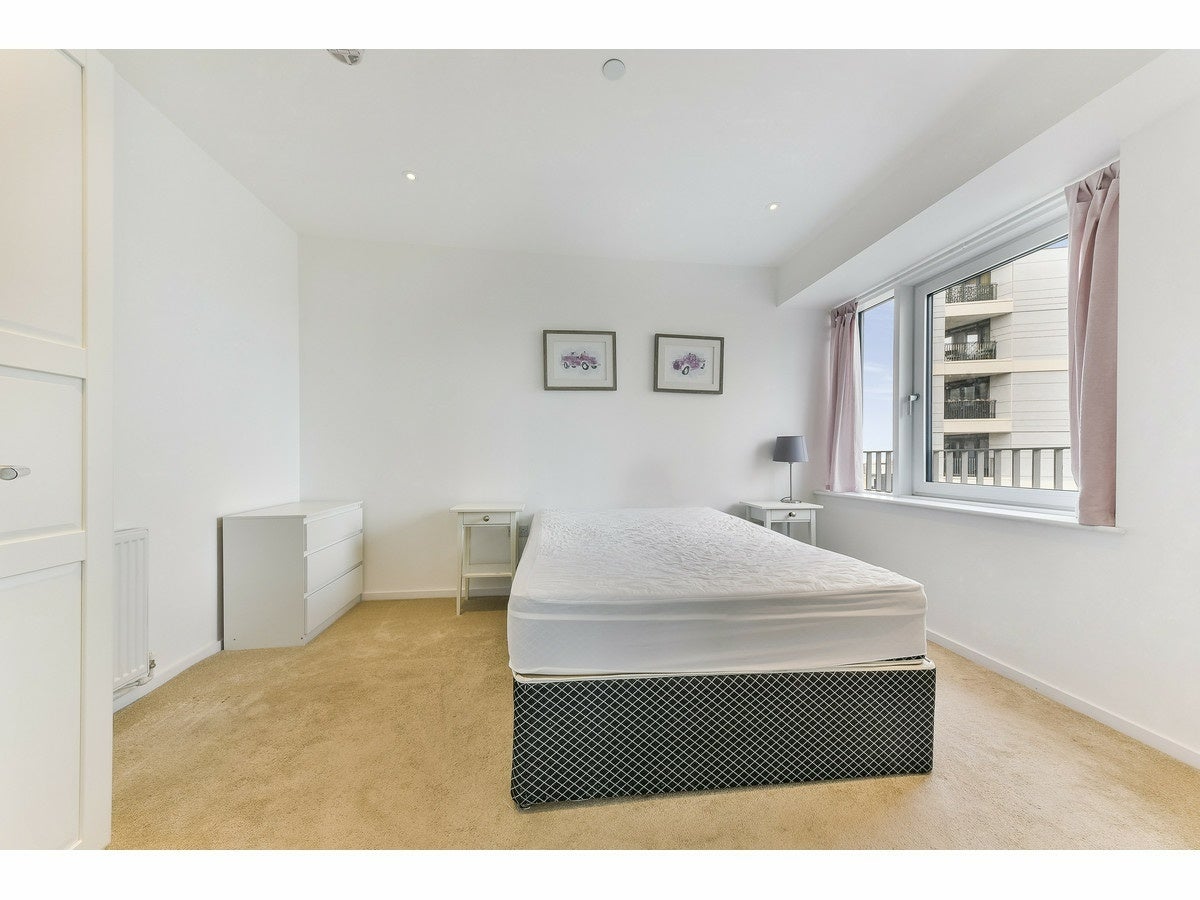 Flat York Place in Greater London