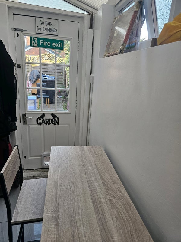 Room Manor Farm Road in Birmingham