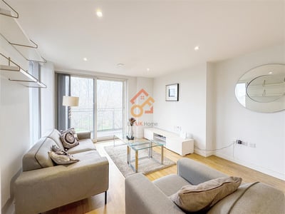Flat Octavius Street in London
