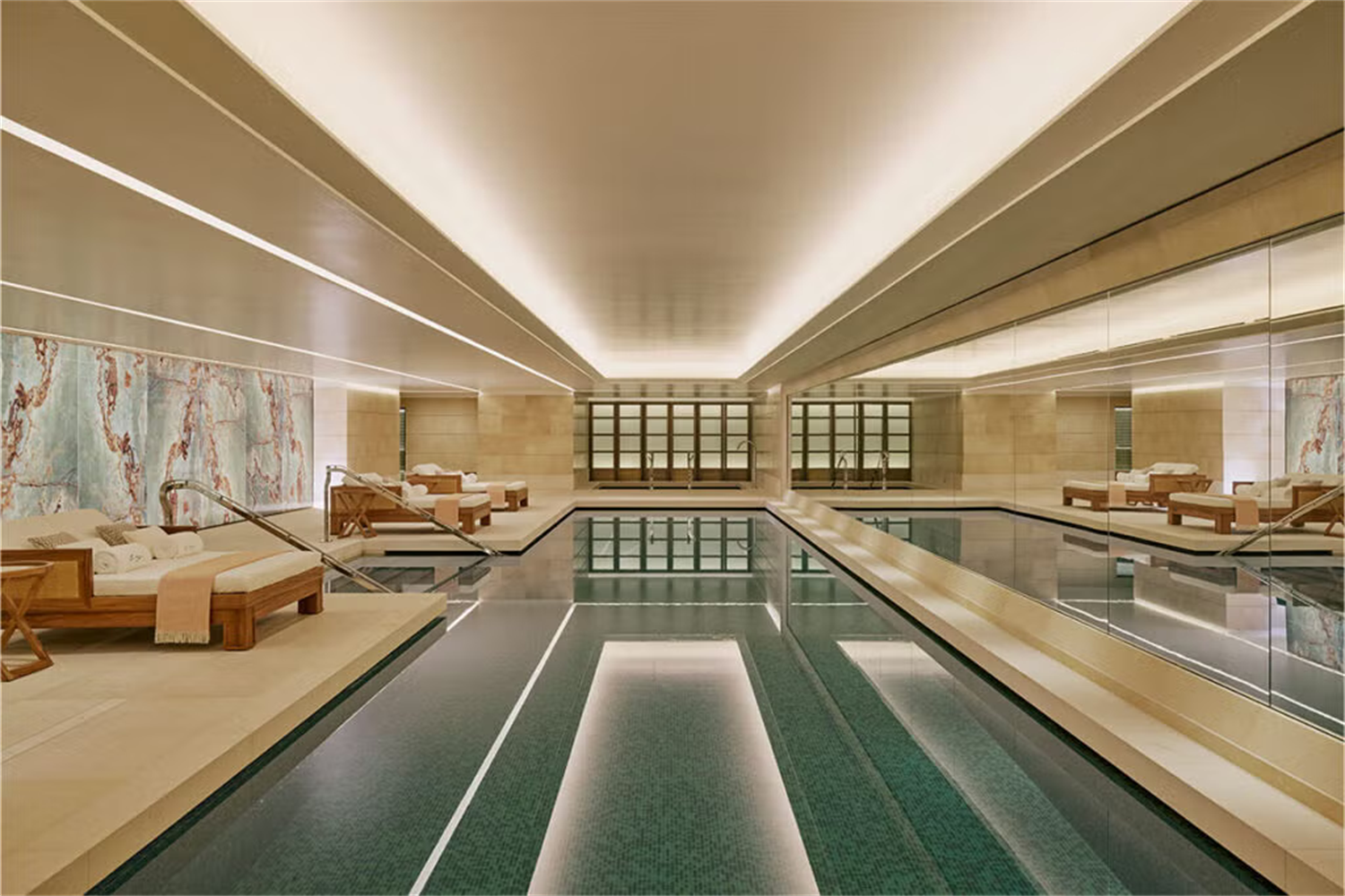 Flat Curzon Street in City of Westminster