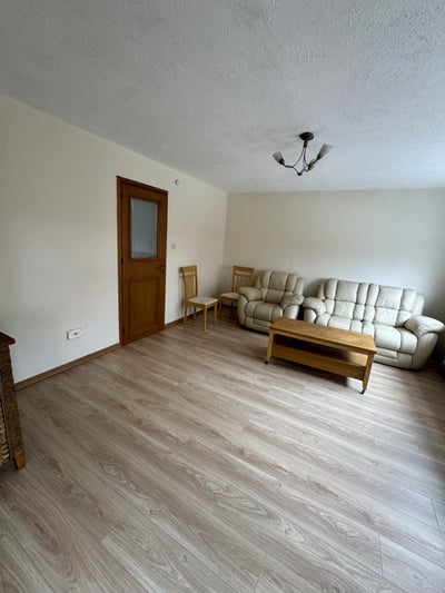 Flat Winterford Avenue in Manchester
