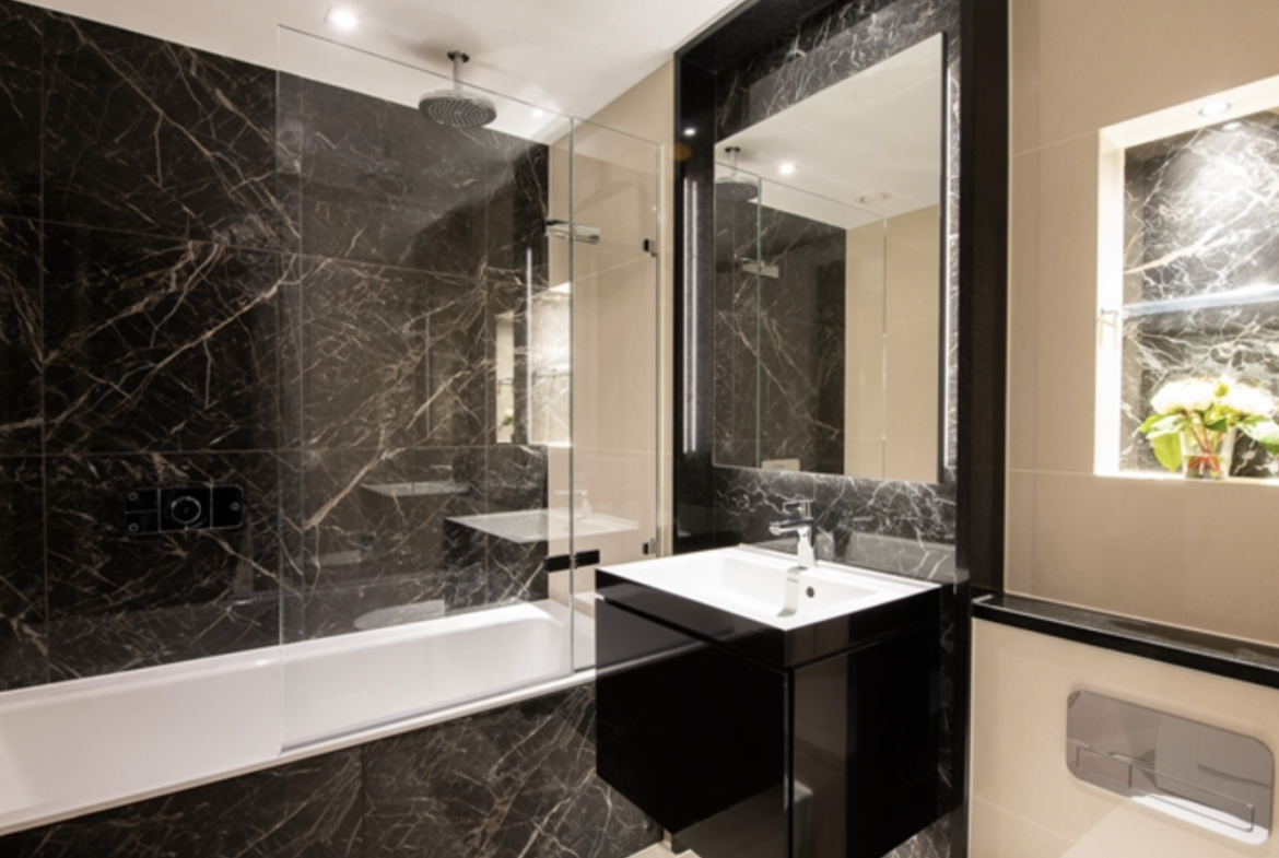 Flat Edgware Road in London