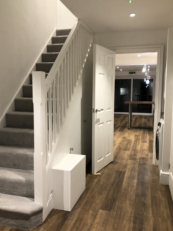 Room Poplar Close in Crawley
