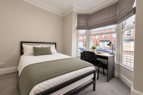 Room Back Ashville Terrace in Leeds