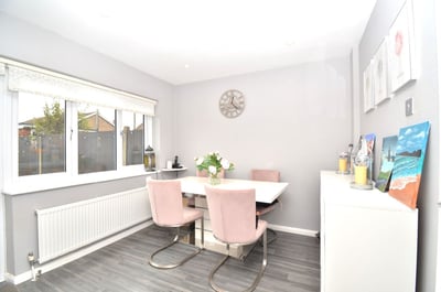 House Roborough Walk in Greater London