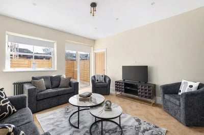 House Stuart Crescent in Greater London