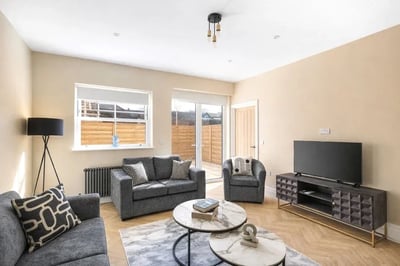 House Stuart Crescent in Greater London