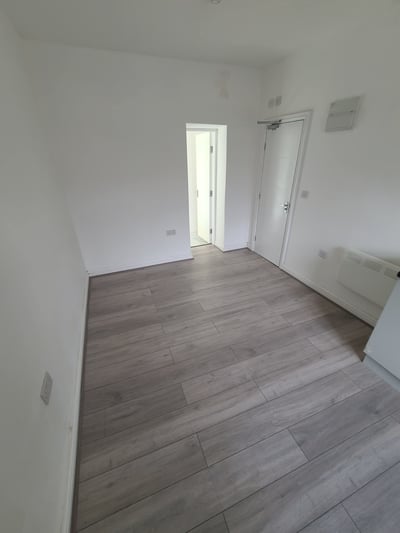Flat Beckside Road in Bradford