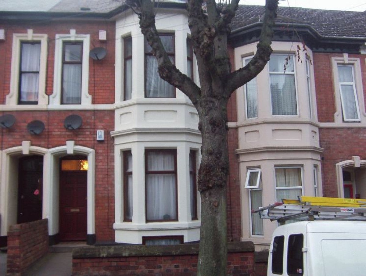Flat Middleborough Road in Coventry