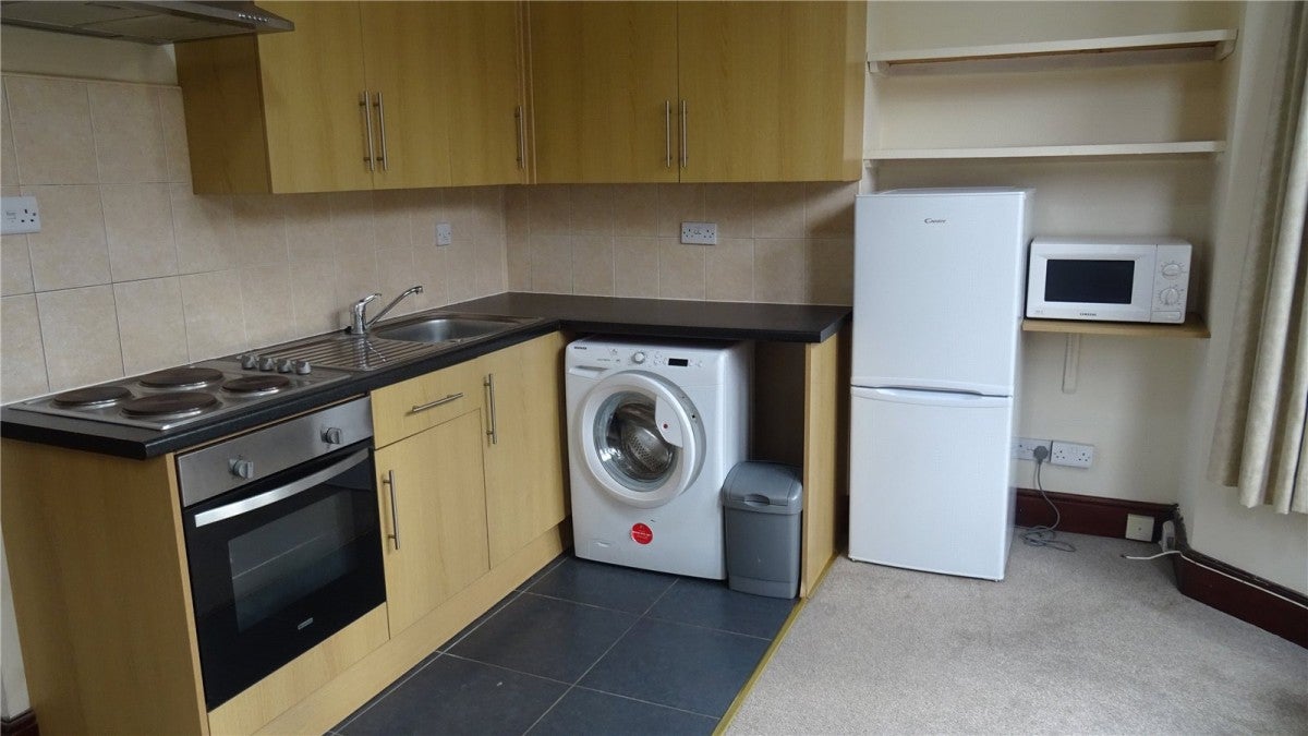 Flat Middleborough Road in Coventry