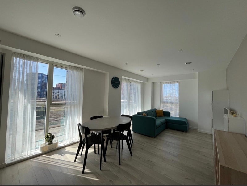 Room Heartwell Avenue in Greater London