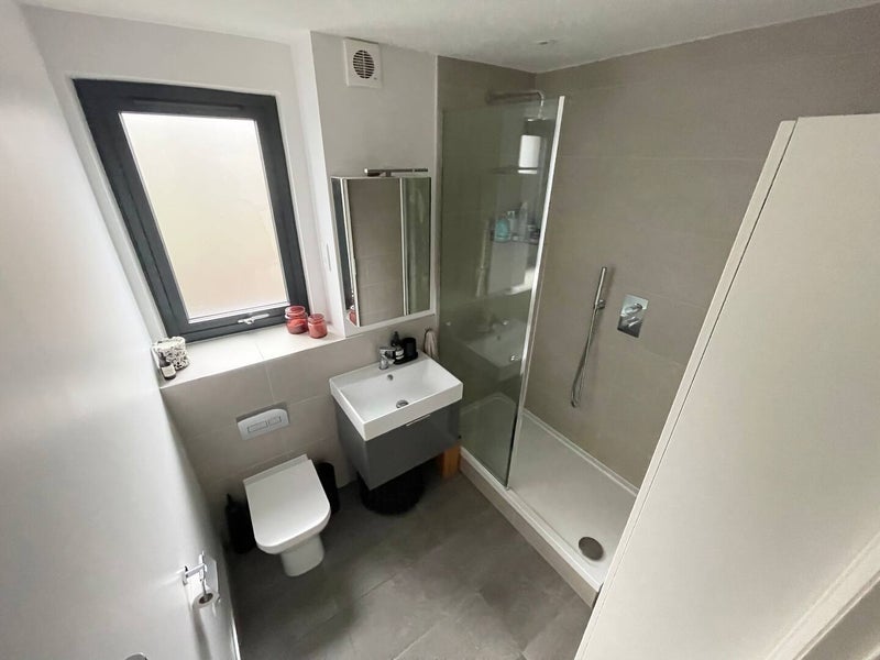 Flat Maya Close in Greater London