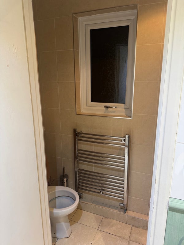Room Wickham Road in Greater London