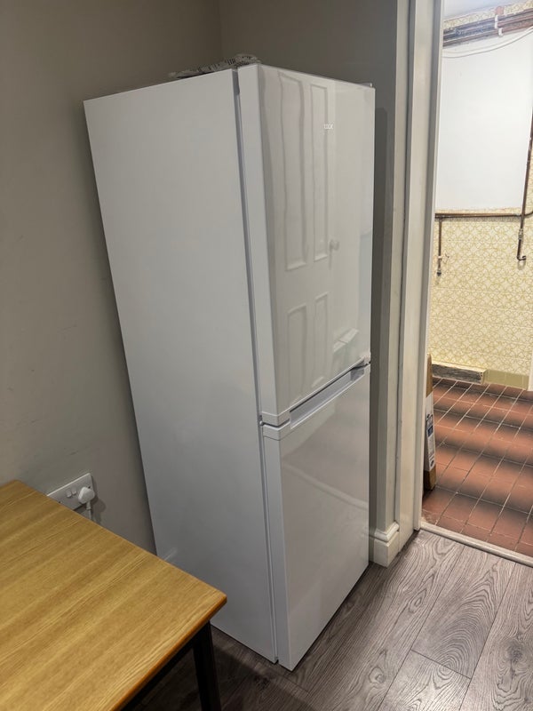 Room Wickham Road in Greater London
