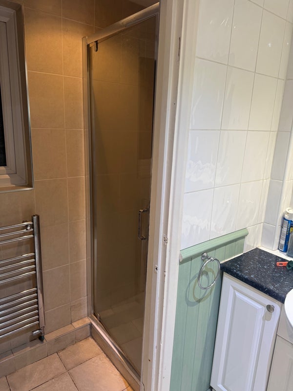 Room Wickham Road in Greater London