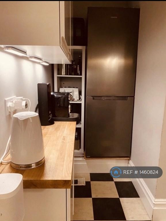 Room Maxted Road in Maidstone