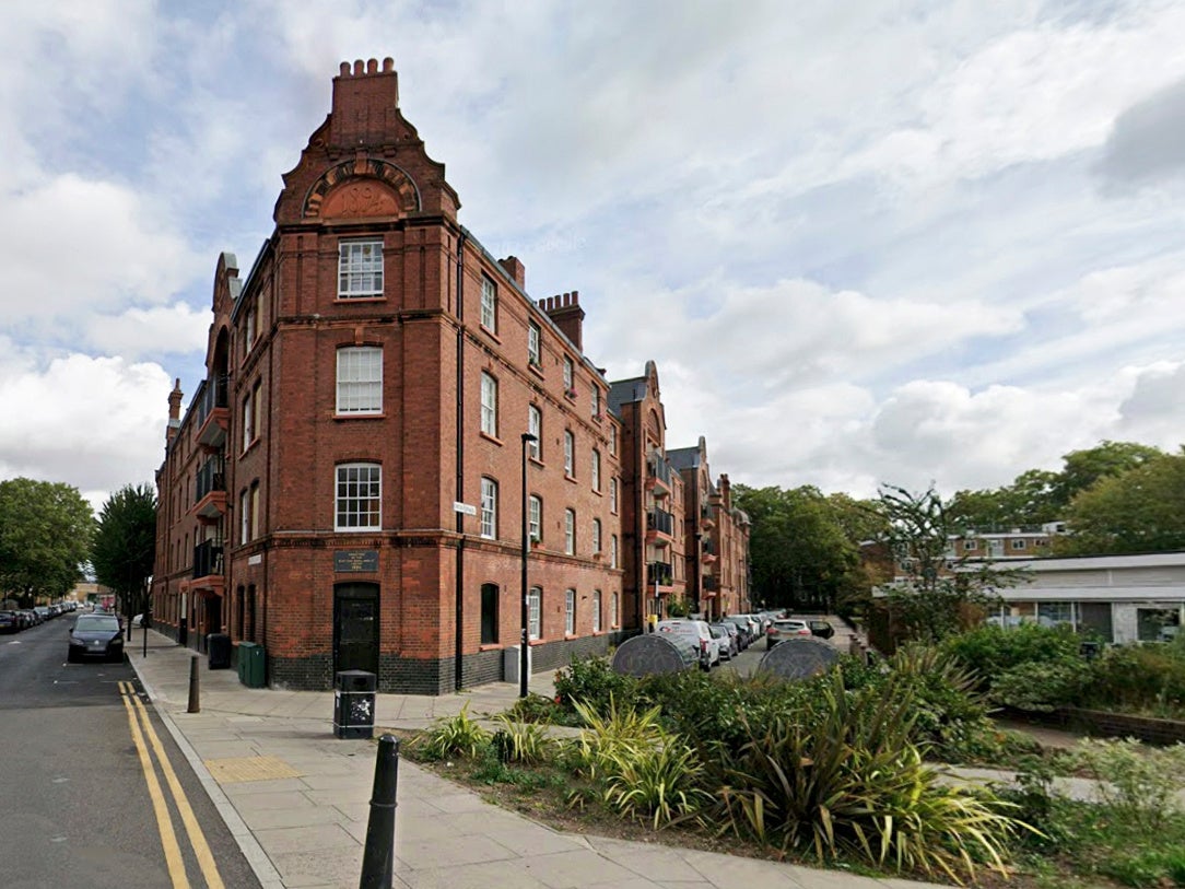 Flat Cressy Court in Greater London
