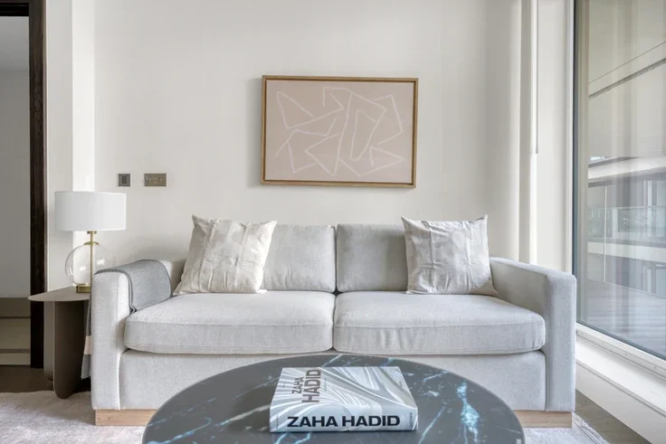 Flat Radnor Terrace in Greater London