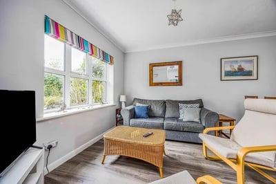 House Cunliffe Close in Chichester