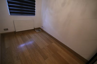 House Knoll Crescent in Greater London