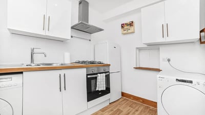 Flat Addison Avenue in Greater London