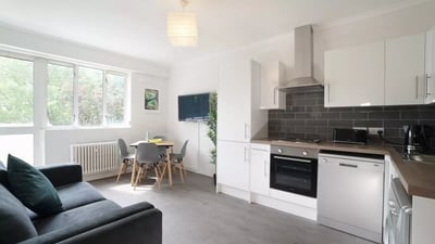 Room Cambridge Heath Road in Greater London