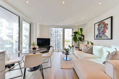 Flat Bridges Court in Greater London