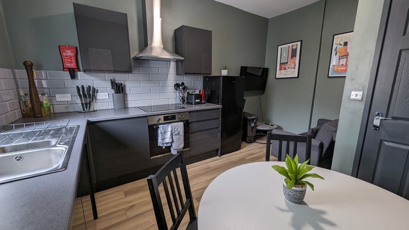 Room Cranbrook Road in Bristol