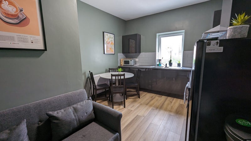 Room Cranbrook Road in Bristol