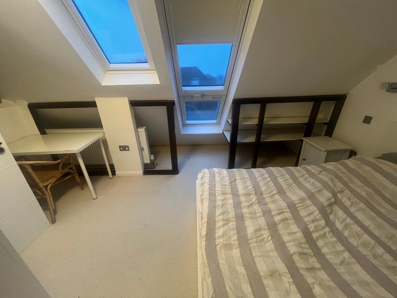 Room Friars Avenue in Greater London
