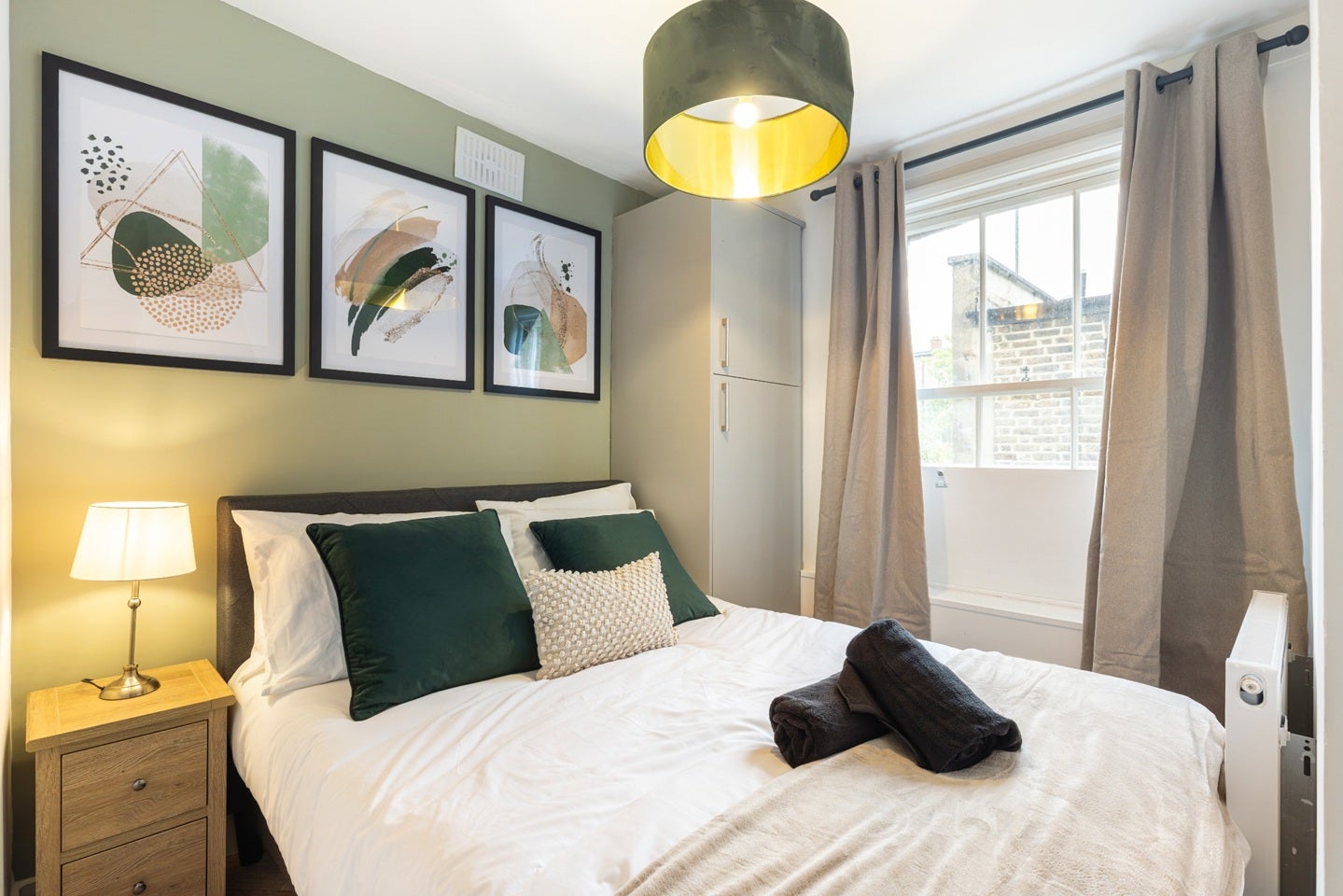 Flat Archel Road in Greater London