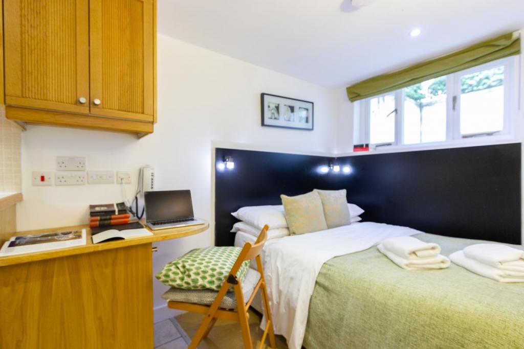 Flat North Gower Street in Greater London