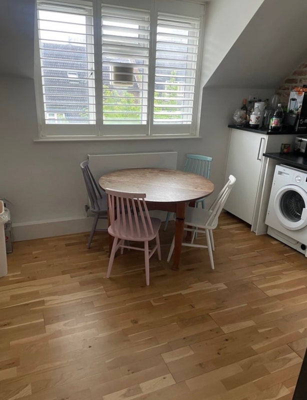 Room Wolftencroft Close in Greater London