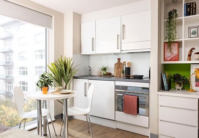 Flat Bridle Mews in Greater London