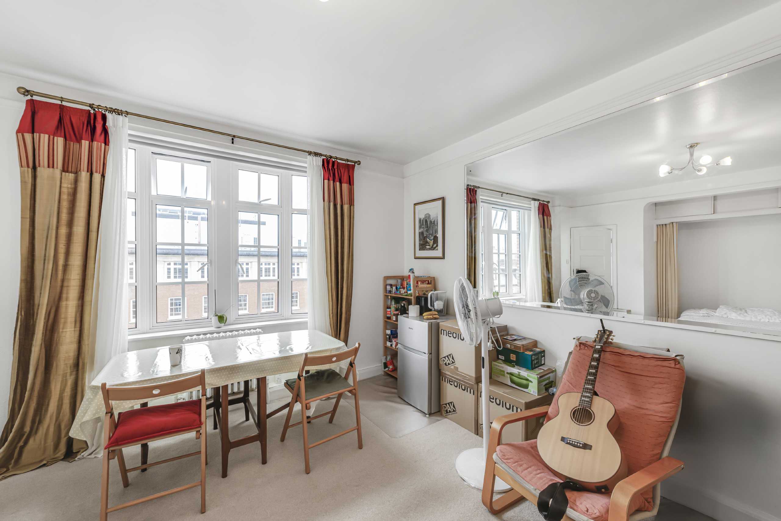 Flat Upper Woburn Place in Greater London
