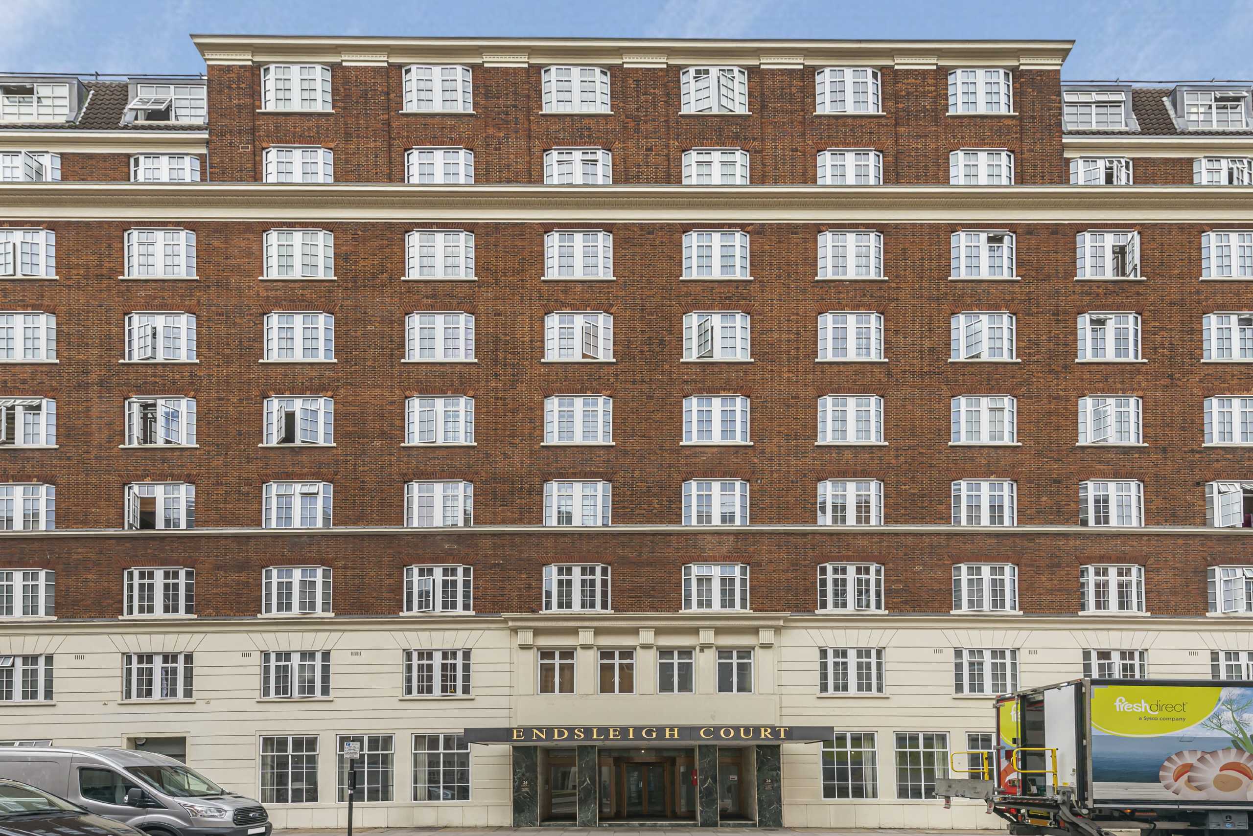Flat Upper Woburn Place in Greater London