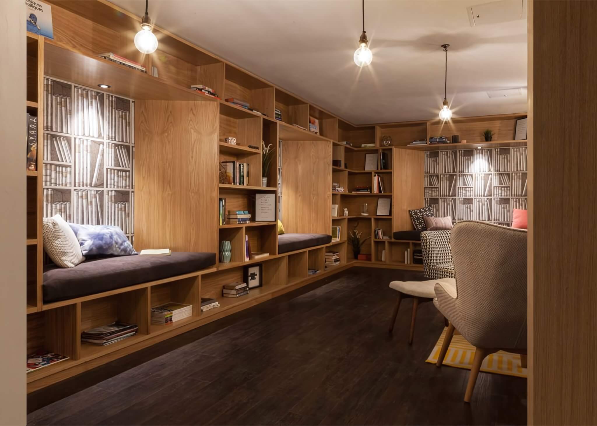 Flat Halewood Way in London