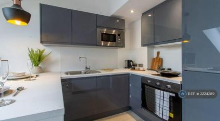 Flat St Columba's Close in Coventry