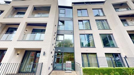 Flat St Columba's Close in Coventry