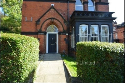 House Grosvenor Road in Leeds