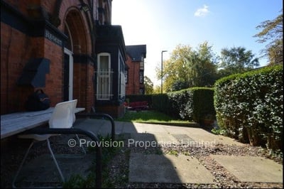 House Grosvenor Road in Leeds