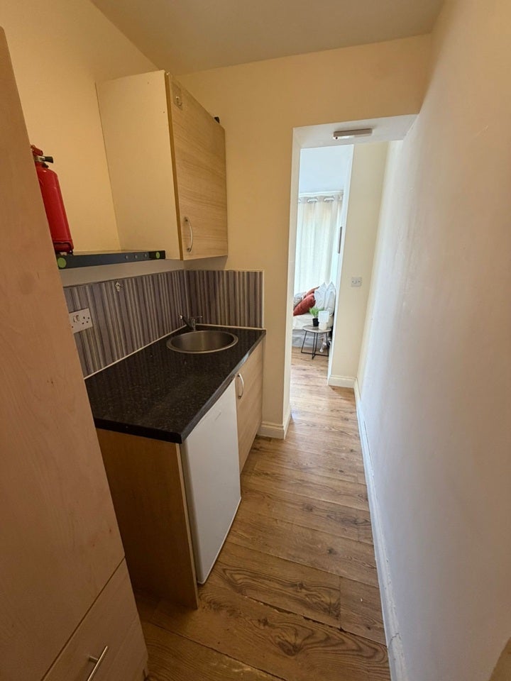 Flat Windham Avenue in Greater London