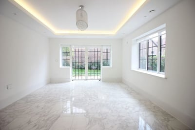 House Chandos Way in Greater London