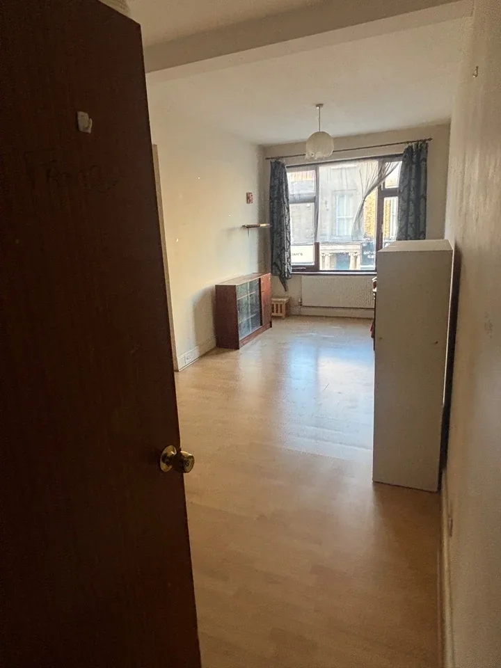 Room Deptford High Street in Greater London