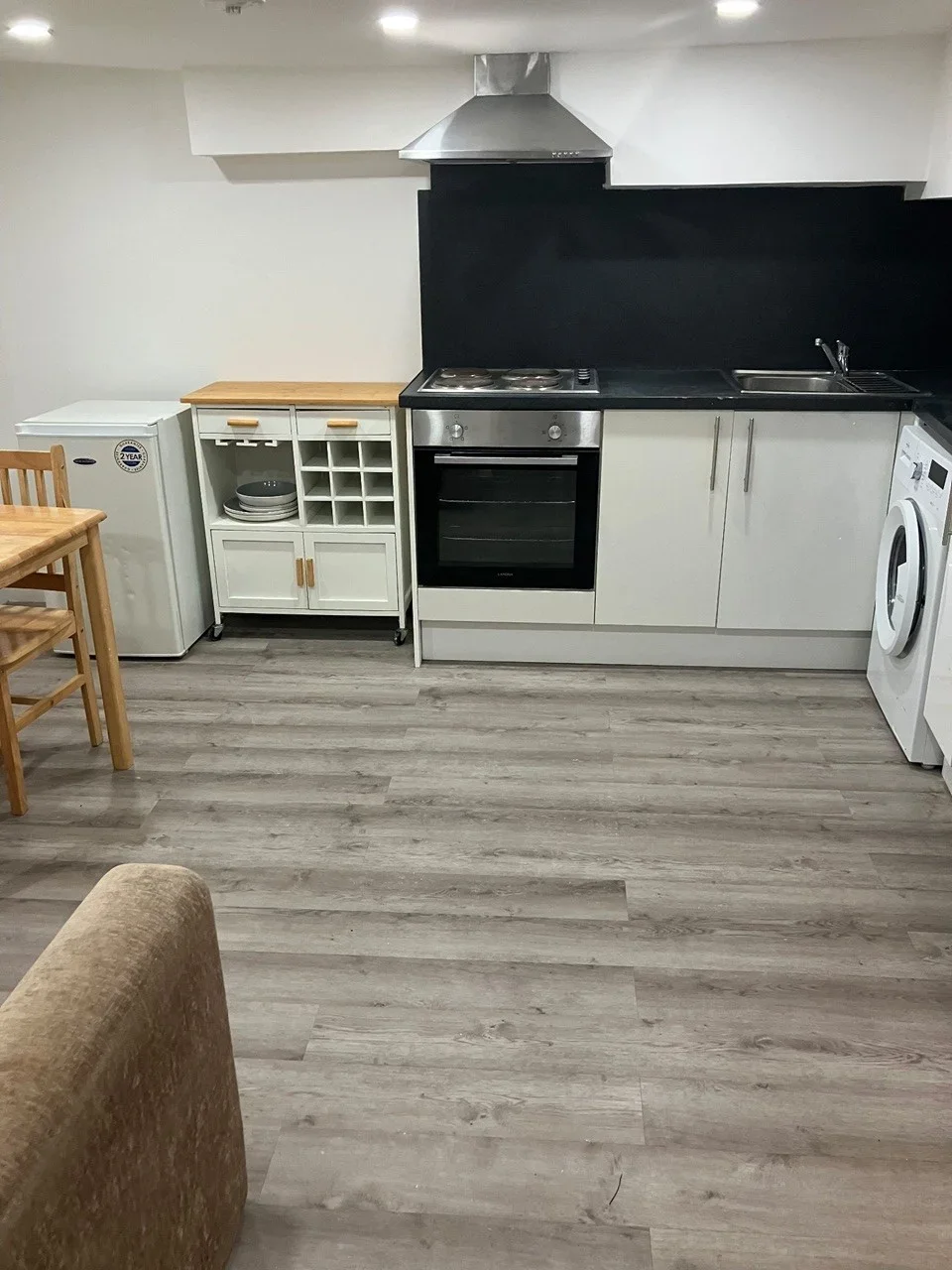 Flat Devonshire Road in Greater London