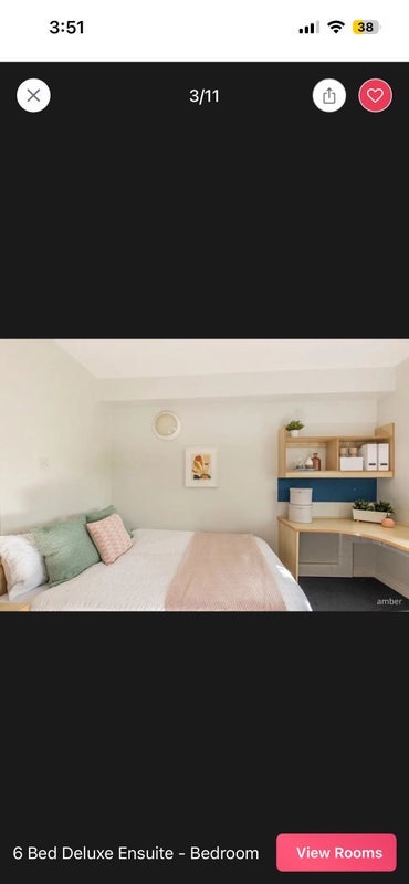 Room Charlotte Court in Sheffield