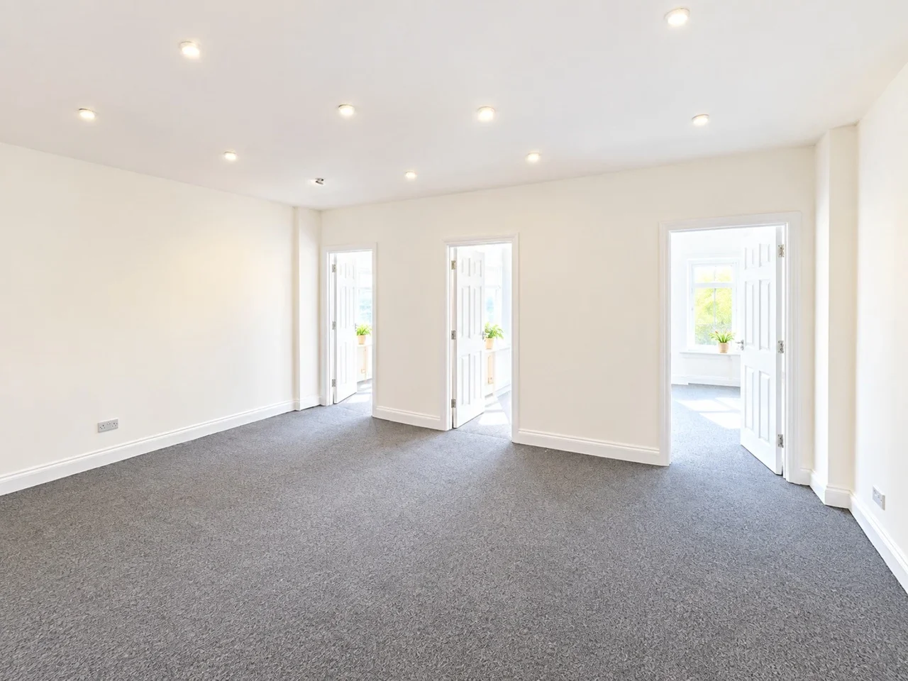 Flat Great West Road in Greater London