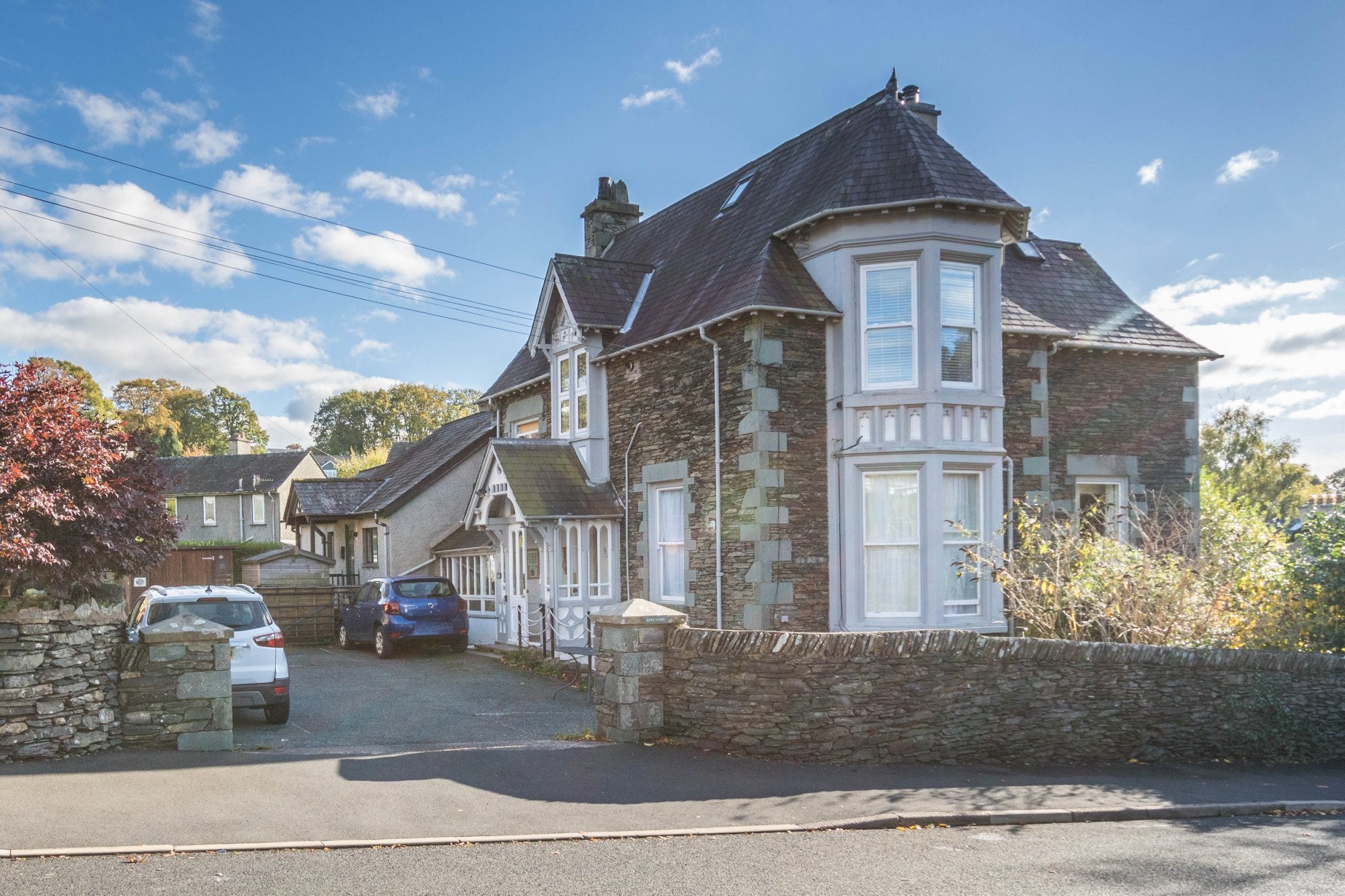 Flat Queen's Drive in Windermere