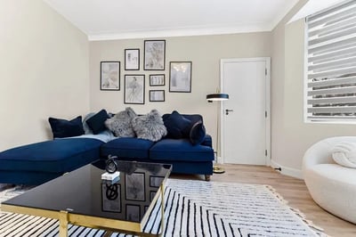 House Baronet Grove in Greater London