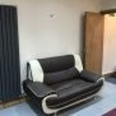 Room Heeley Road in Birmingham